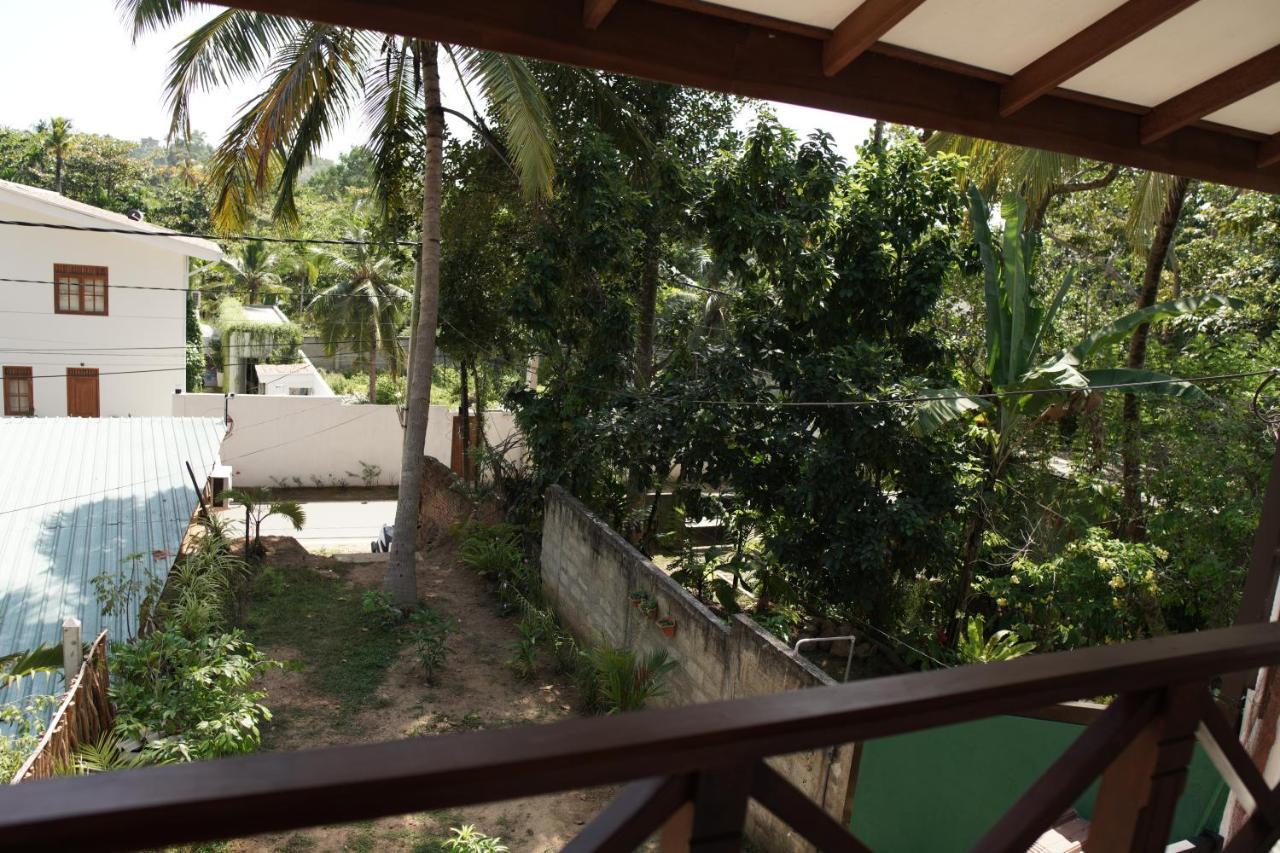 Surf Nest Hiriketiya Hotel Dickwella Exterior photo