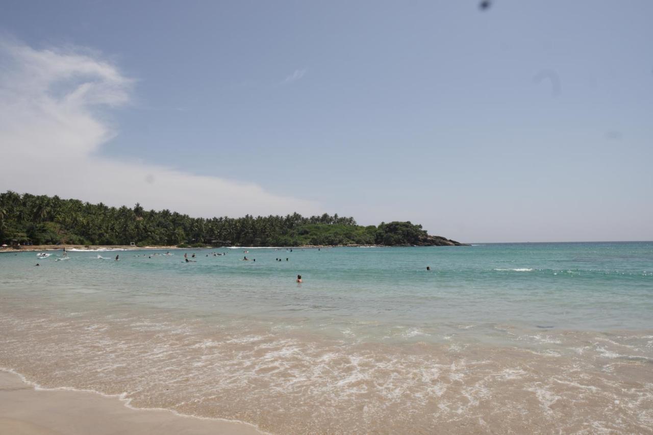 Surf Nest Hiriketiya Hotel Dickwella Exterior photo