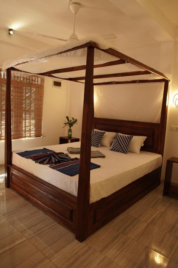 Surf Nest Hiriketiya Hotel Dickwella Exterior photo