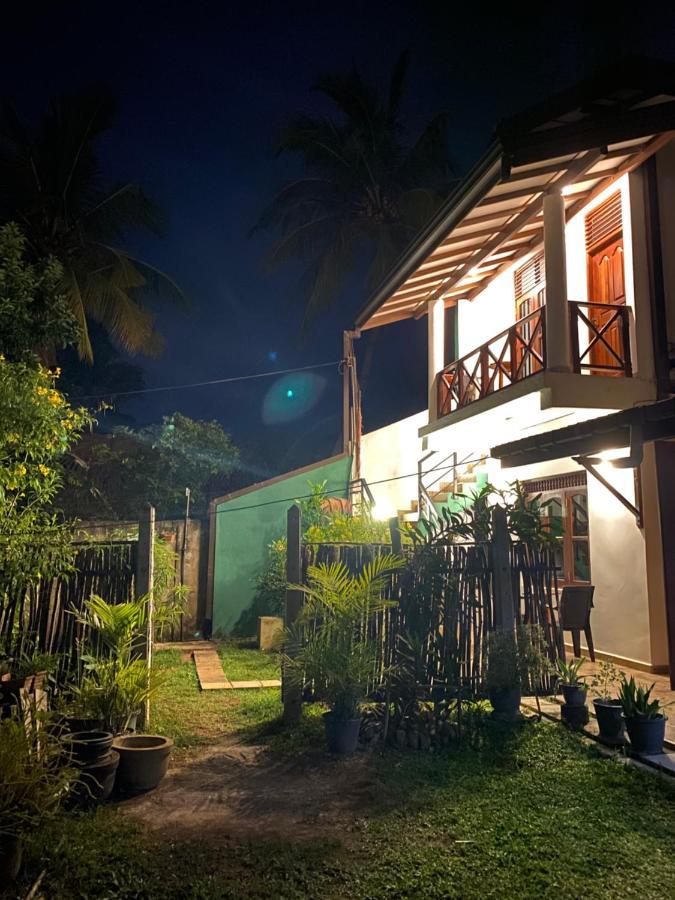 Surf Nest Hiriketiya Hotel Dickwella Exterior photo
